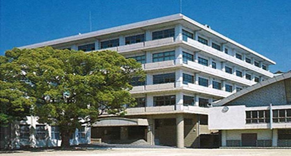 純心女子中学校・高等学校 外観